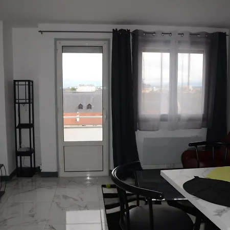 Apartment T3 Luxueux Dans *